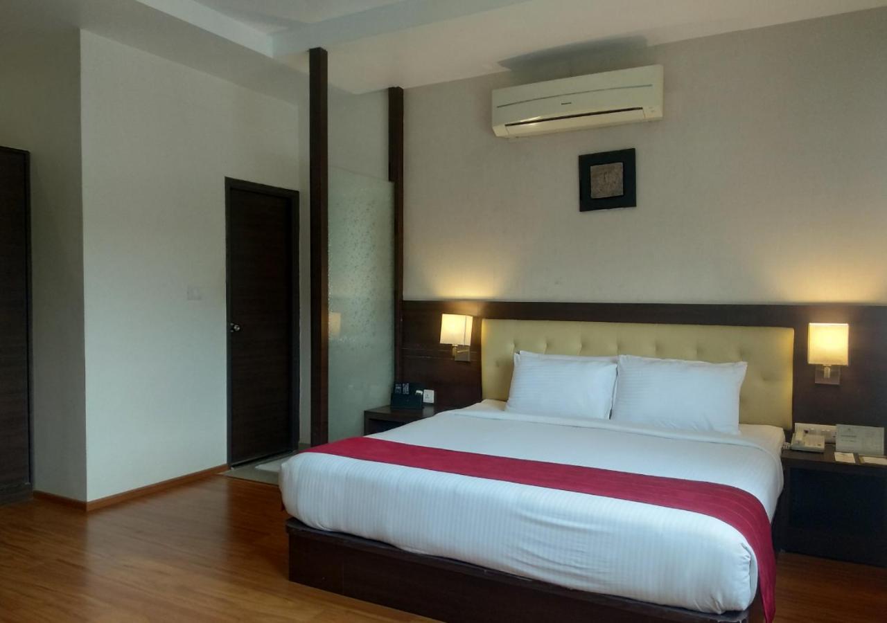 Hotel Grand Arcadia Tiruchirappalli Exteriér fotografie
